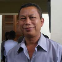 Diberondong Pertanyaan Tentang Kebijakan Dada, Ayi Kewalahan